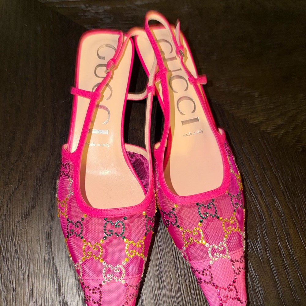 Gucci Hot Pink Sequin Embroidered Slingback Flats - Picture 2 of 7